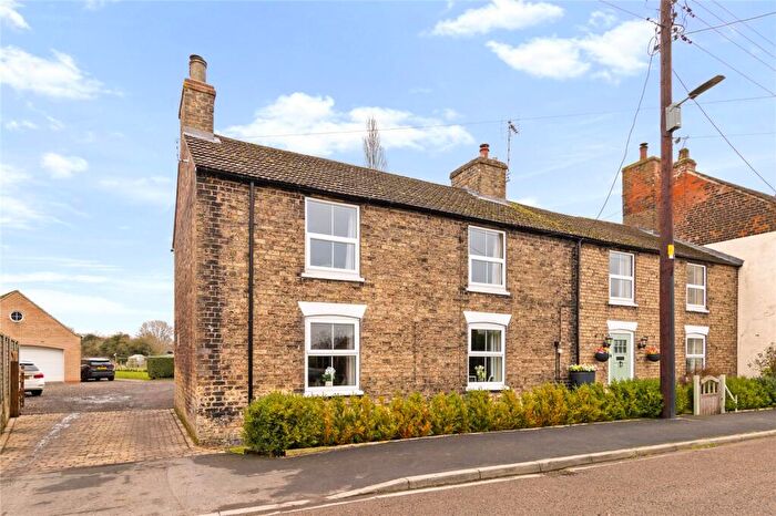 6 Bedroom End Of Terrace House For Sale In Kings Road, Barnetby, Brigg, DN38