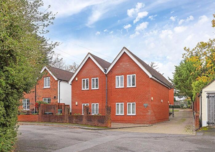 1 Bedroom Flat For Sale In Corkscrew Hill, Greenhayes Lodge, BR4