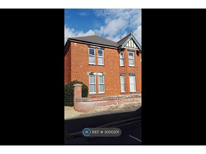 1 Bedroom Flat To Rent In Wallis Road, Bournemouth, BH10