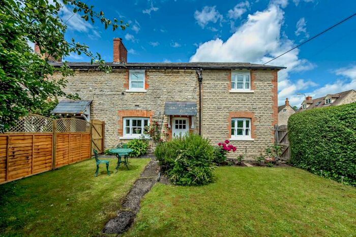 3 Bedroom End Of Terrace House To Rent In Manor Road, Woodstock, Oxfordshire, OX20