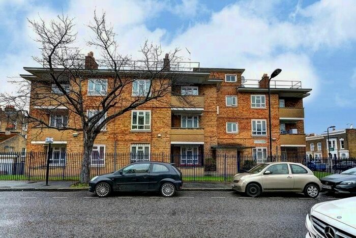2 Bedroom Flat To Rent In Elderfield Road, Clapton, E5