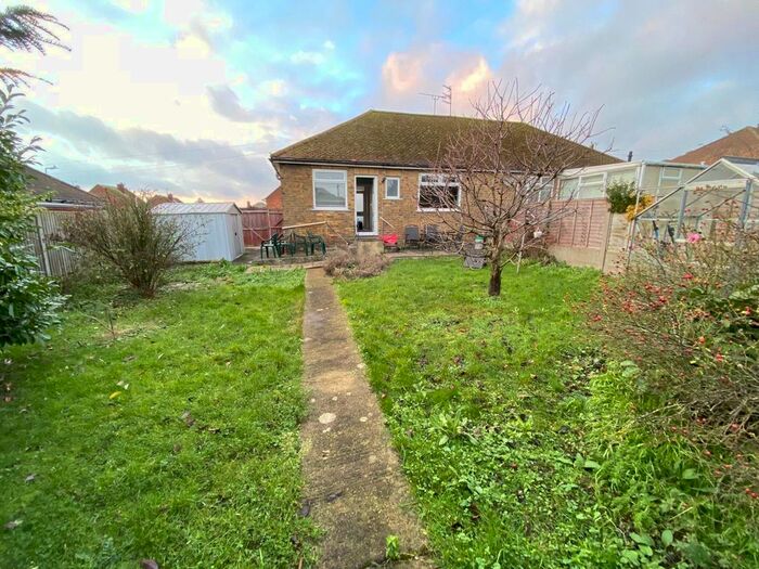 2 Bedroom Semi-Detached Bungalow To Rent In Roman Road, Ramsgate CT12