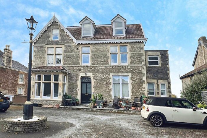1 Bedroom Apartment For Sale In The Avenue, Clevedon, North Somerset, BS21