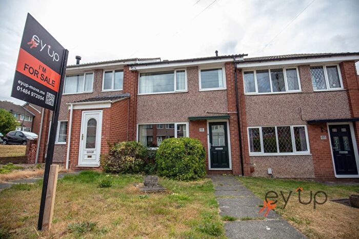3 Bedroom Terraced House For Sale In Groves Hall Road, Dewsbury, WF13