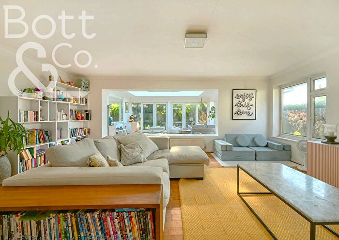 4 Bedroom Detached House For Sale In Tongdean Road, Hove, BN3