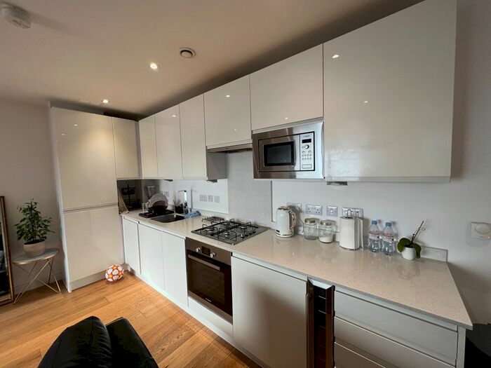 1 Bedroom Flat To Rent In Bromley Road, London, SE6
