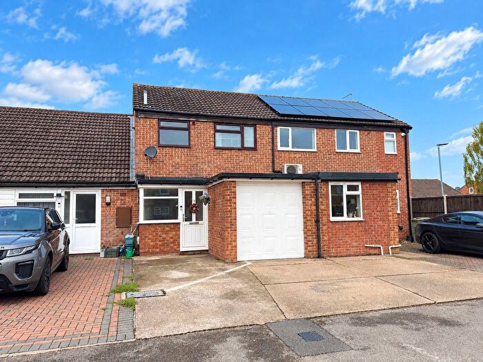 3 Bedroom Terraced House For Sale In Cromers Close, Northway, Tewkesbury, GL20