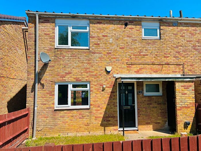 3 Bedroom End Of Terrace House To Rent In Brahms Road, Basingstoke, RG22
