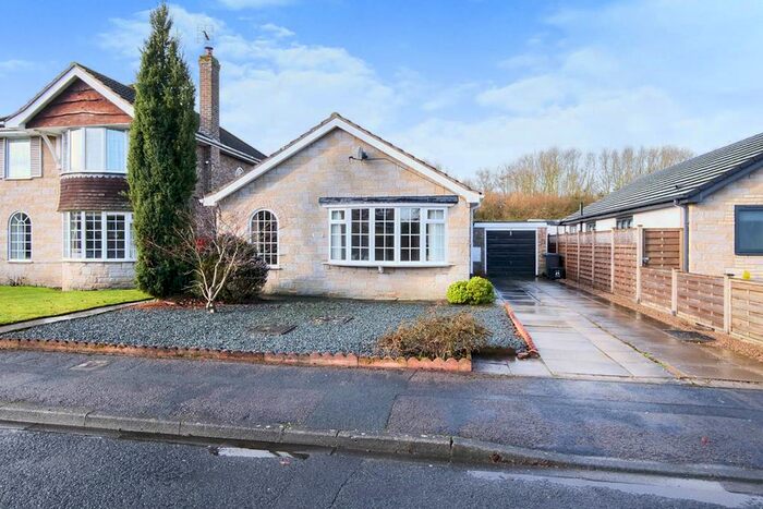 3 Bedroom Bungalow To Rent In Sandringham Close, Haxby, York, YO32