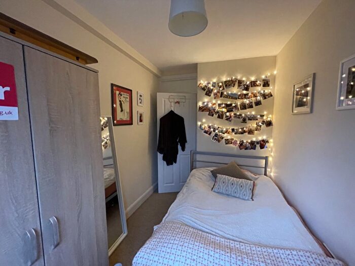 2 Bedroom Flat To Rent In Hornsey Lane, London, N6
