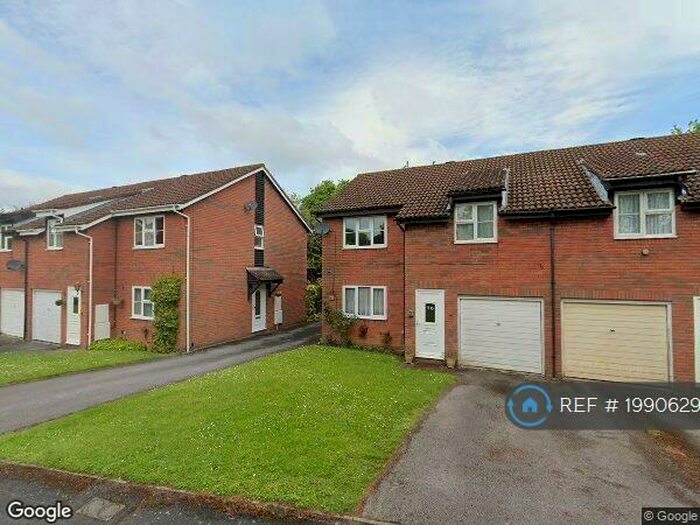 1 Bedroom Flat To Rent In Harbourne Gardens, Southampton, SO18