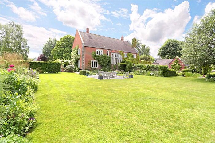 6 Bedroom Detached House For Sale In White Street, West Lavington, Wiltshire, SN10