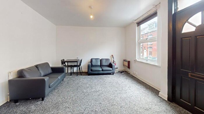 2 Bedroom Terraced House To Rent In Kelsall Grove, Hyde Park, Leeds, LS6