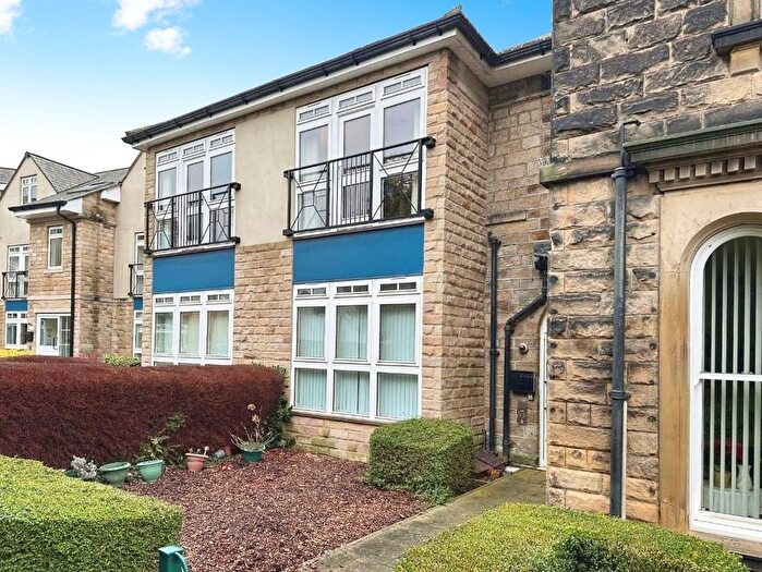 1 Bedroom Flat For Sale In The Lawn, Burley In Wharfedale, LS29