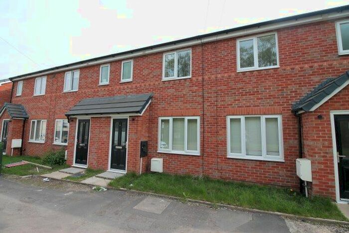 3 Bedroom Mews To Rent In Smallbrook Lane, Leigh, WN7