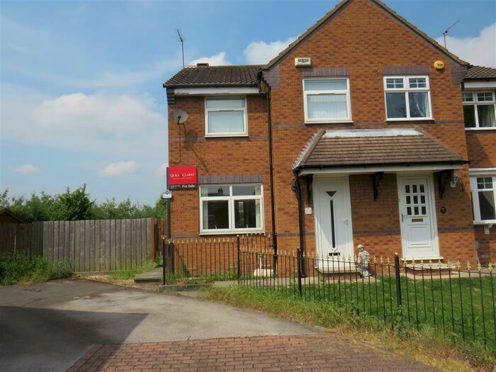 3 Bedroom House To Rent In Cawthorne Drive, Hull, HU4