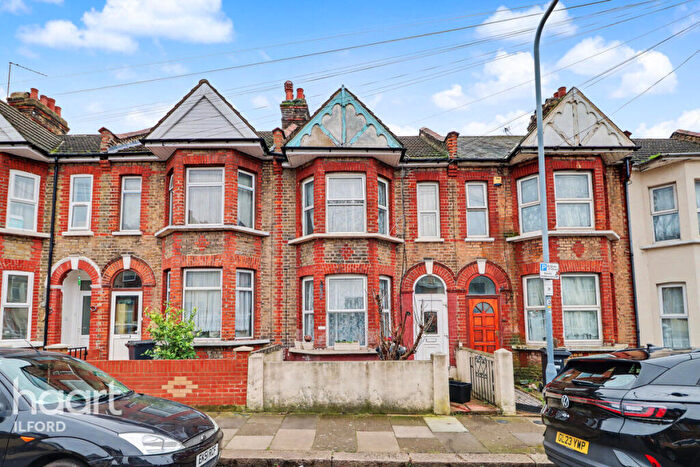3 Bedroom Terraced House For Sale In Paget Road, Ilford, IG1