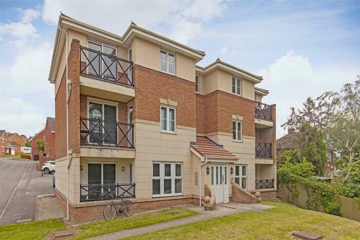 2 Bedroom Apartment To Rent In Wilden Croft, Brimington, Chesterfield, S43