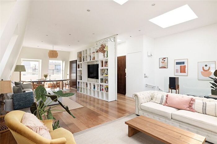 5 Bedroom Flat For Sale In Queens Gate, South Kensington, London, SW7