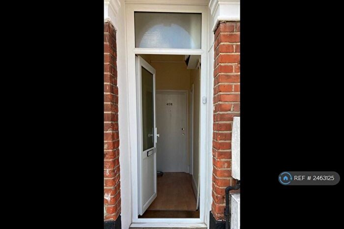 3 Bedroom Flat To Rent In Browning Road, London, E12