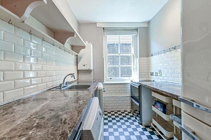 1 Bedroom Flat To Rent In Halton Road, Islington, London, N1