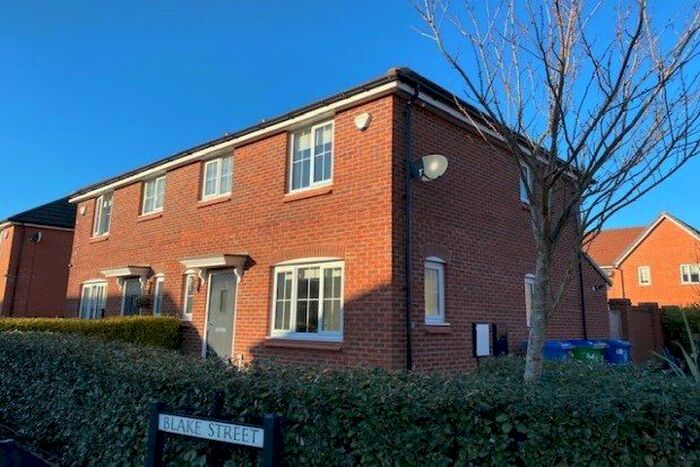 3 Bedroom Property To Rent In Blake Street, Rochdale OL16