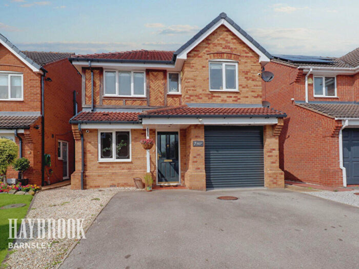 4 Bedroom Detached House For Sale In Barnfold Place, Shafton, S72