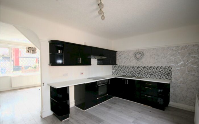 2 Bedroom Maisonette To Rent In Keston Avenue, Manchester, M9