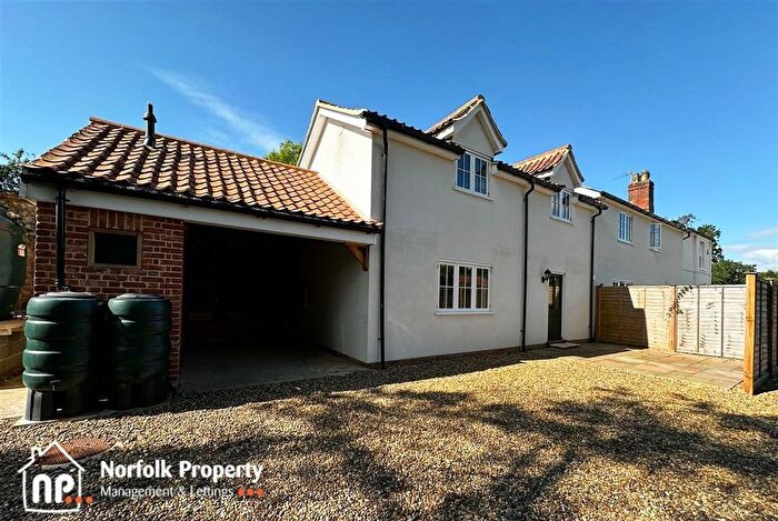 2 Bedroom Semi-Detached House To Rent In Heggatt Street, Horstead, Norwich, NR12
