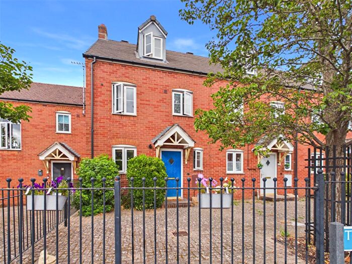 3 Bedroom Terraced House For Sale In Thatcham Avenue Kingsway, Quedgeley, Gloucester, Gloucestershire, GL2
