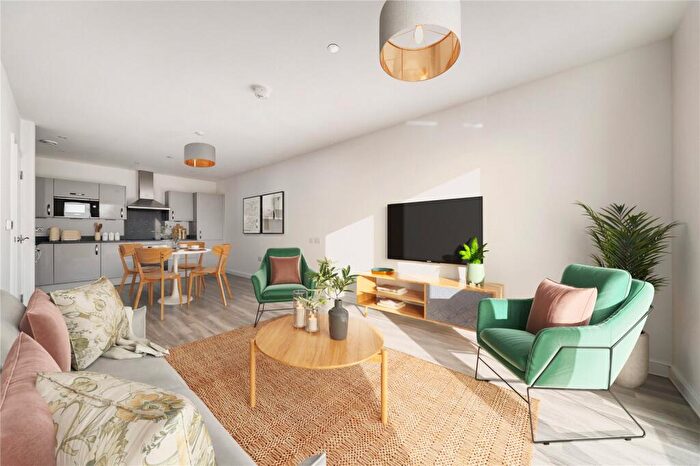 2 Bedroom Apartment For Sale In Hadlow Road, Sidcup, DA14