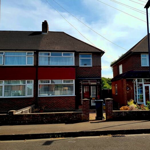 4 Bedroom Semi-Detached House To Rent In Imperial Road, Feltham, TW14