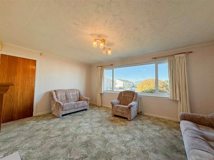 2 Bedroom Detached Bungalow For Sale In Foreknowe, Biggar, ML12