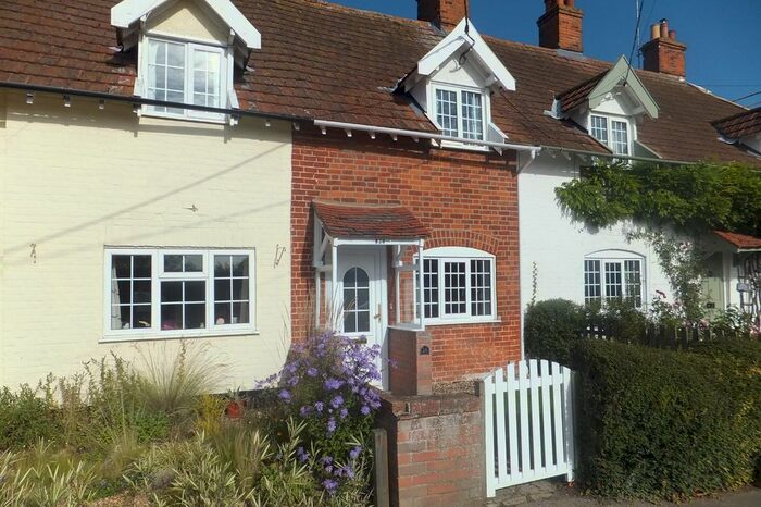 3 Bedroom Terraced House To Rent In The Street, Brettenham, IP7