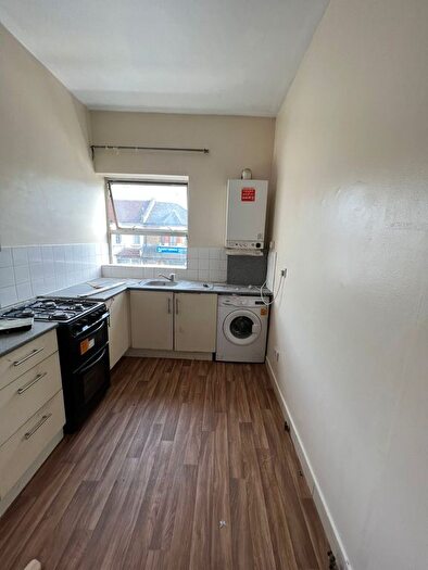 2 Bedroom Flat To Rent In Plashet Rd, E13