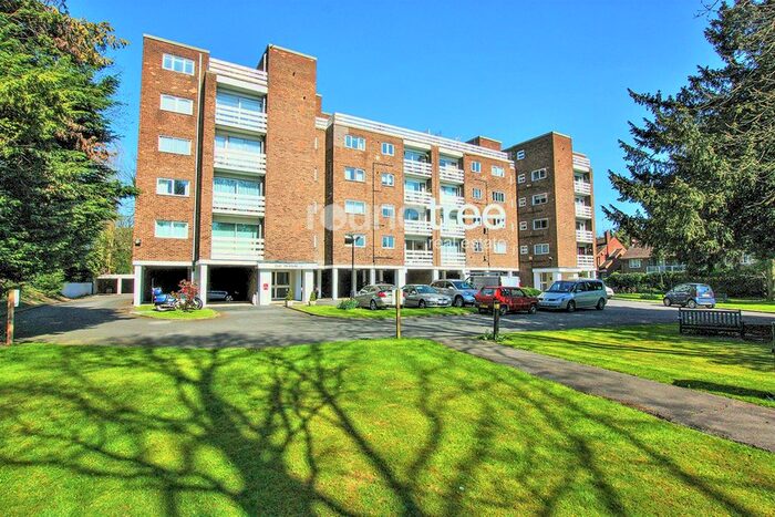 2 Bedroom Flat To Rent In Claydon House, Holders Hill Road, Hendon, NW4