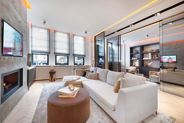 4 Bedroom Terraced House To Rent In Pavilion Road, London, SW1X