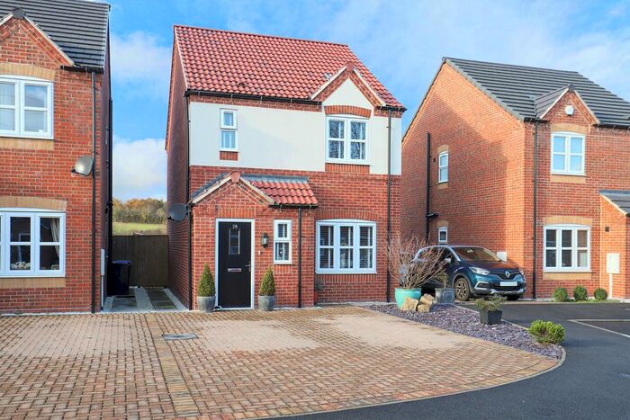 3 Bedroom Detached House To Rent In Ringwood Meadows, Brimington S43