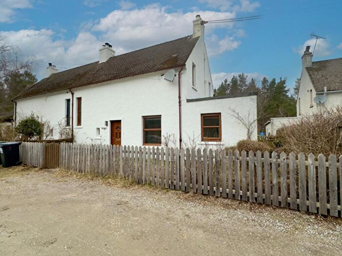 3 Bedroom Semi-Detached House For Sale In Forestry Houses Farr, Inverness, IV2