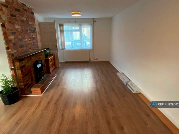 3 Bedroom Terraced House To Rent In Chaloner Place, Aylesbury, HP21