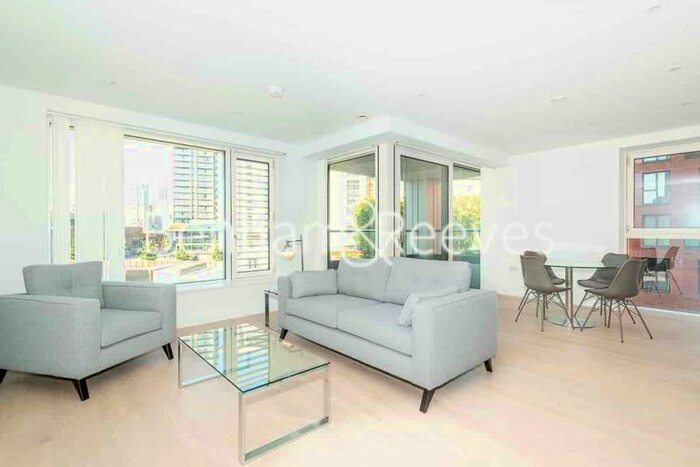 2 Bedroom Flat To Rent In Deacon Street, Elephant And Castle, SE17