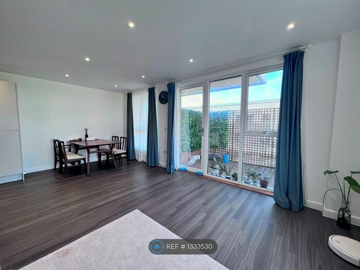 2 Bedroom Flat To Rent In Bollo Bridge Road, London, W3