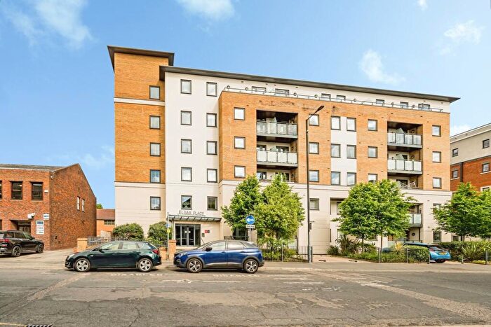 1 Bedroom Flat For Sale In Bridge Avenue, Maidenhead, Berkshire, SL6
