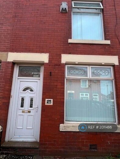 2 Bedroom Terraced House To Rent In Turf Lane, Oldham, OL9