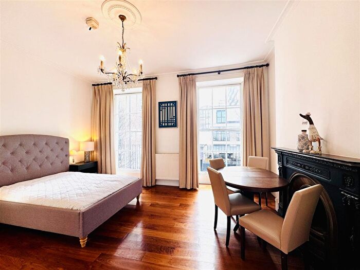 1 Bedroom Flat For Sale In Nutford Place, Marylebone, London, W1H