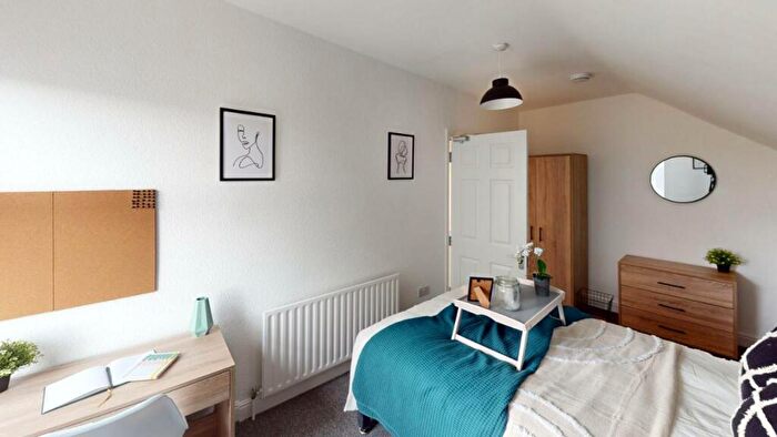 6 Bedroom House To Rent In Queens Road, Beeston, Nottingham, NG9