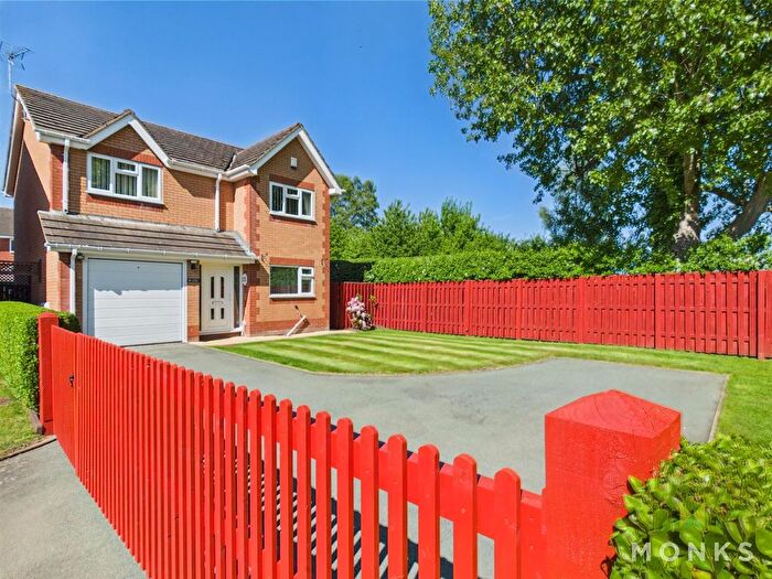 4 Bedroom Detached House For Sale In Aspen Grange, Weston Rhyn, Oswestry, SY10