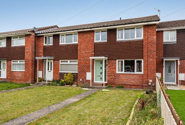 3 Bedroom Terraced House For Sale In King Edward Close, Bristol, BS14