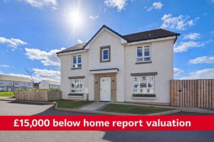 4 Bedroom Detached House For Sale In Stuart Grove, Stratton, IV2