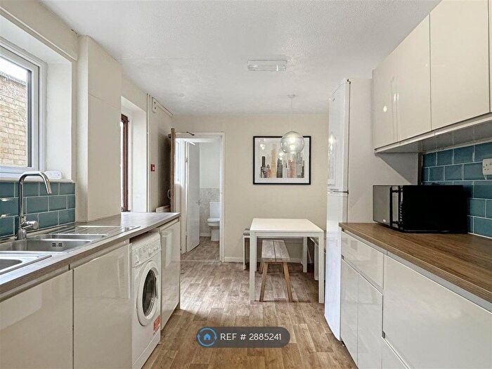 6 Bedroom Terraced House To Rent In Madras Road, Cambridge, CB1